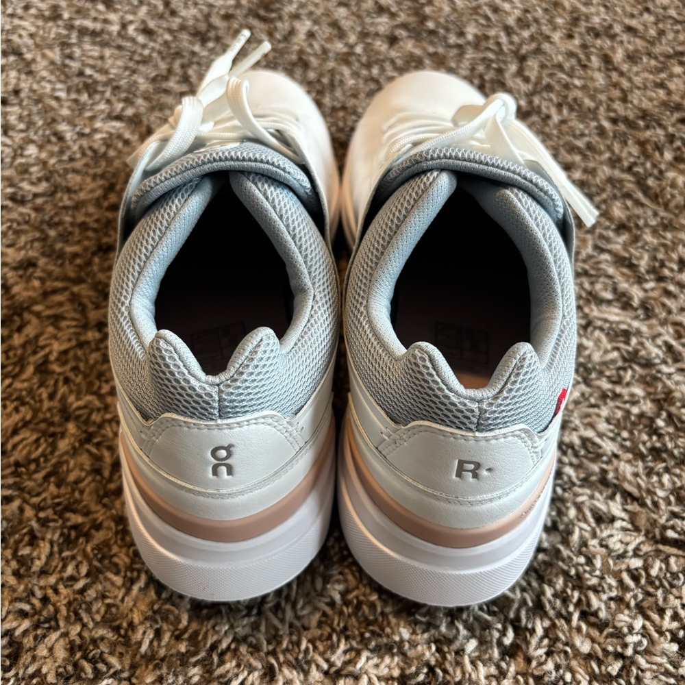 Brand New On Cloud Women's Roger Advantage Shoes Size 9.5 MSRP $160 - Picture 7 of 9